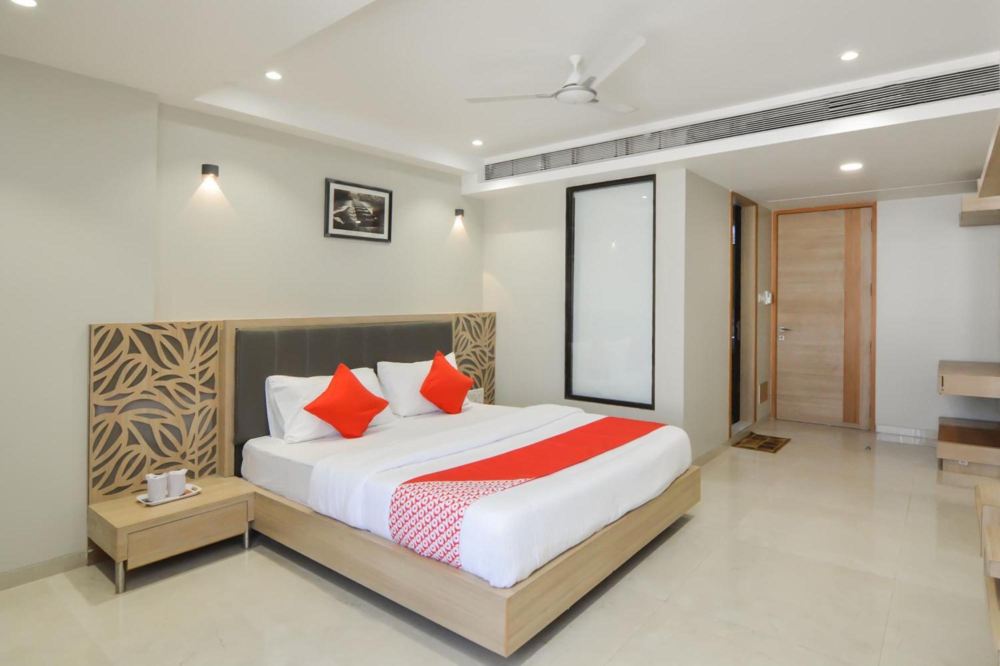 Hotel O Season Choice Shirdi Esterno foto