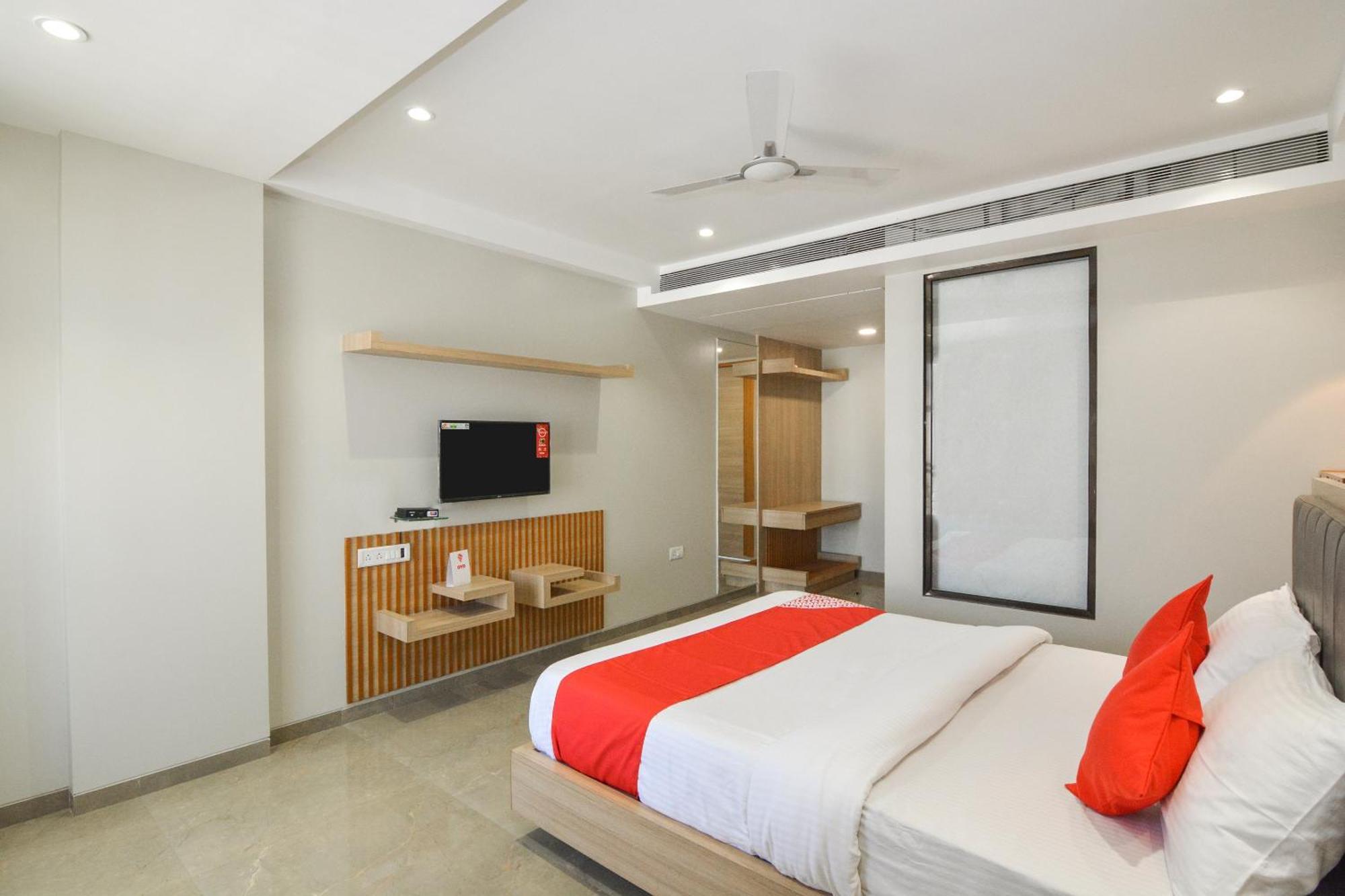 Hotel O Season Choice Shirdi Esterno foto