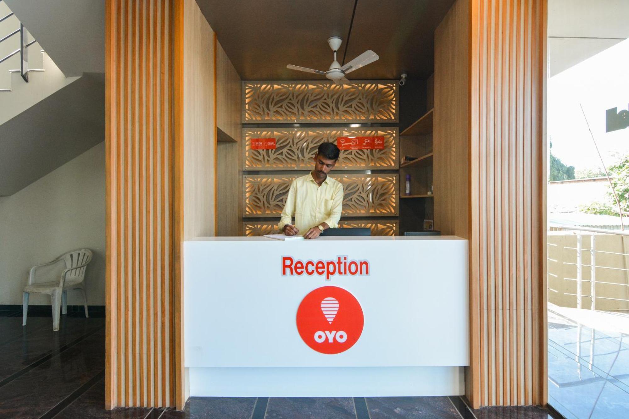Hotel O Season Choice Shirdi Esterno foto