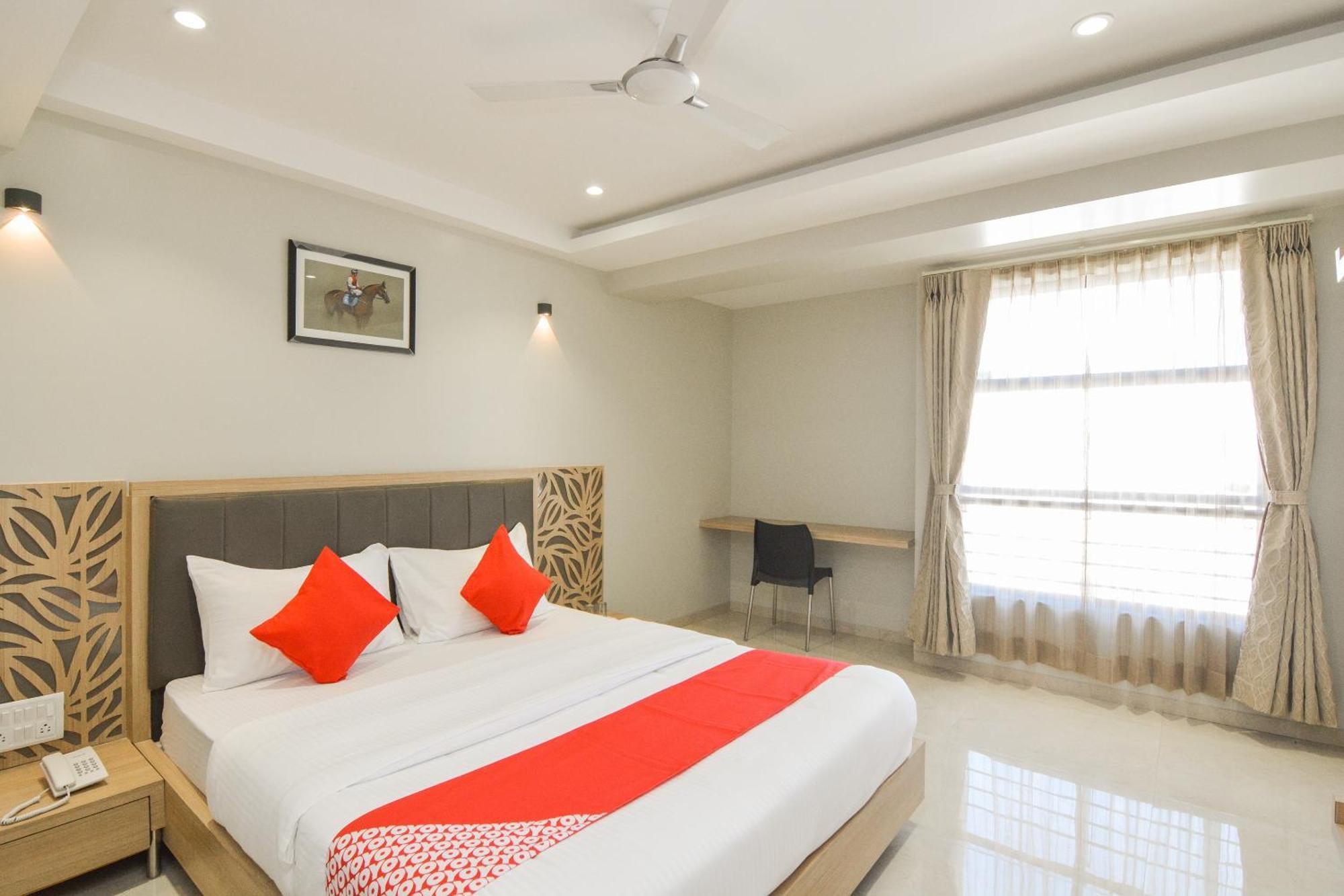 Hotel O Season Choice Shirdi Esterno foto
