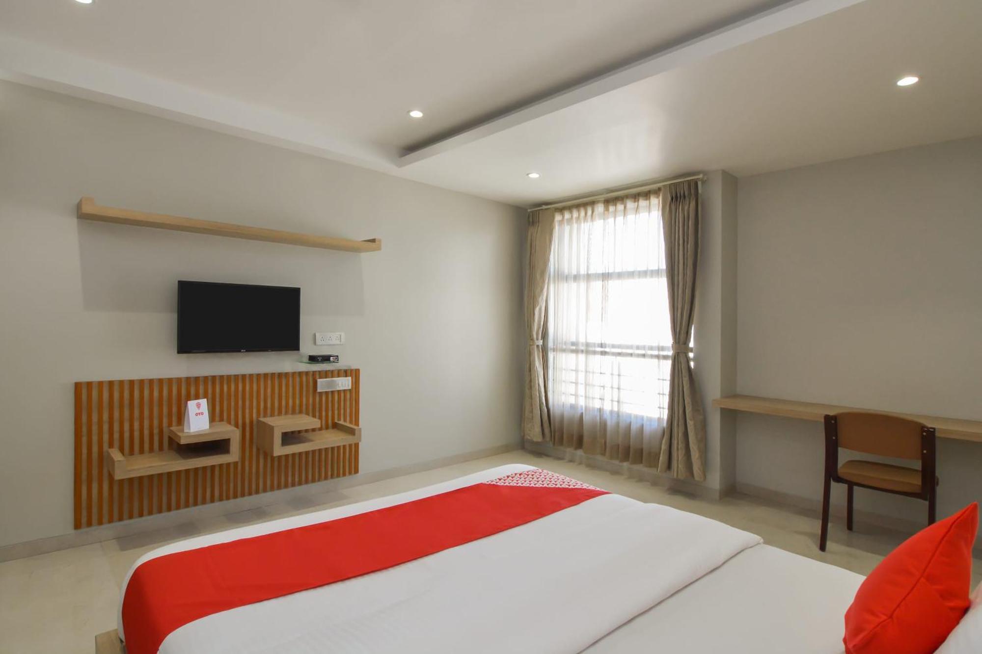 Hotel O Season Choice Shirdi Esterno foto